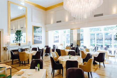 Doney Restaurant & Café Contact